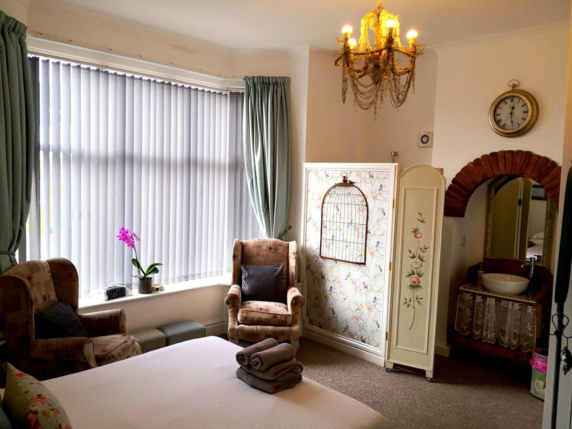 Sunset Guest House Hunstanton Εξωτερικό φωτογραφία A bedroom at the Old Vicarage