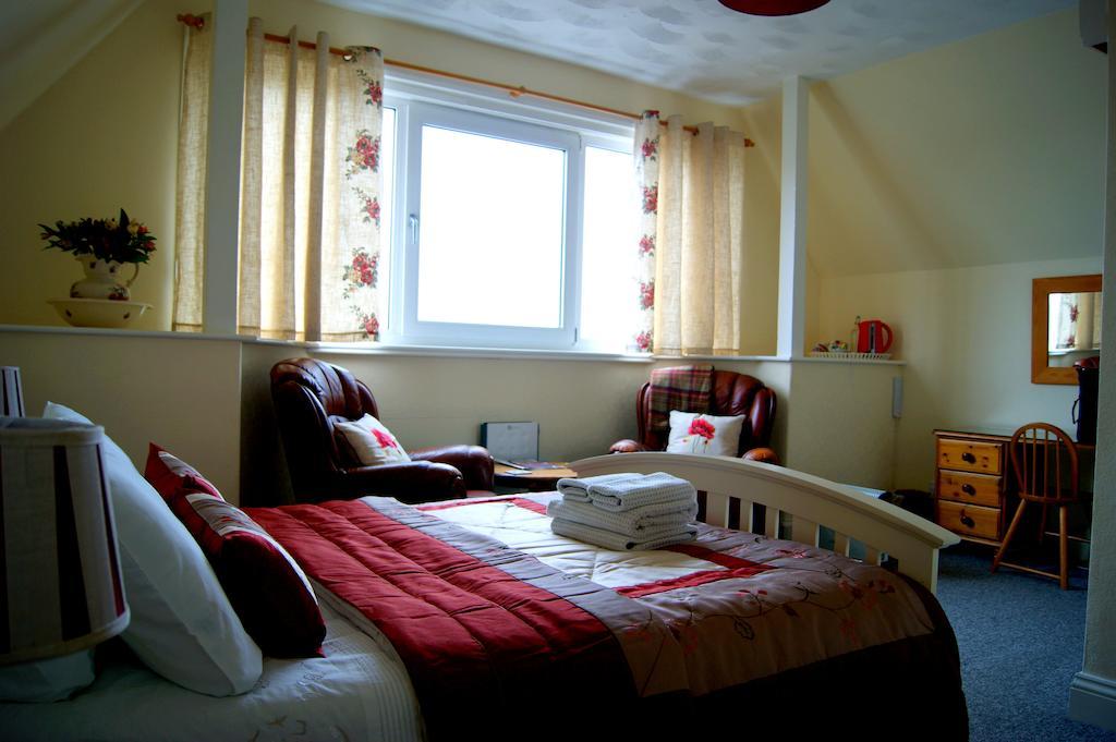 Sunset Guest House Hunstanton Δωμάτιο φωτογραφία A bedroom in a typical B&B