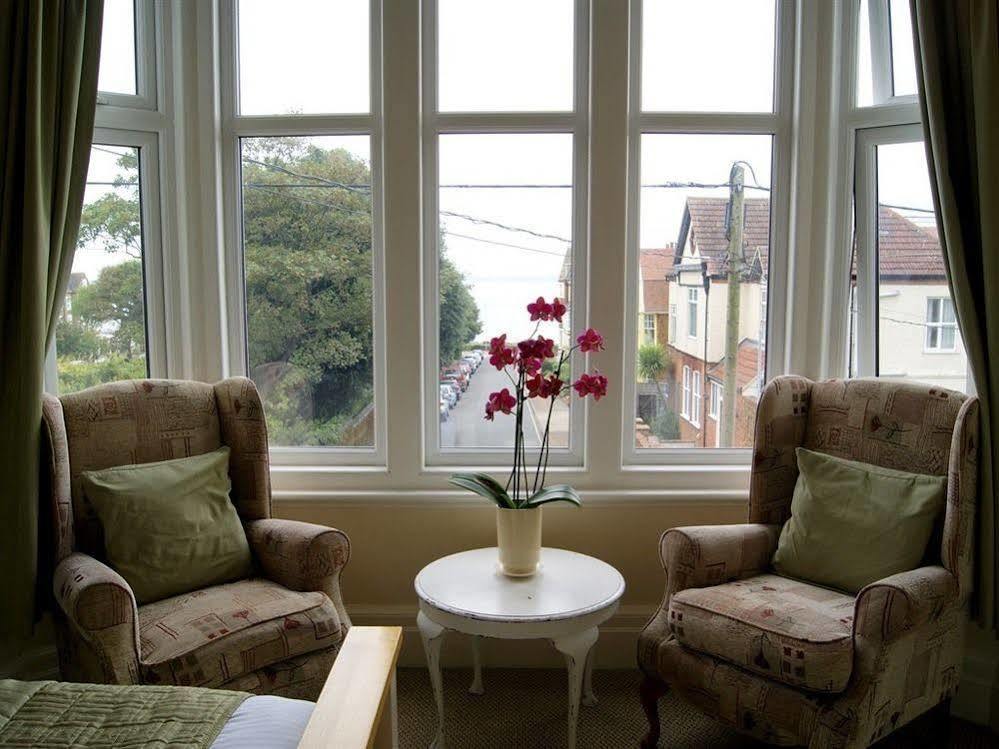 Sunset Guest House Hunstanton Εξωτερικό φωτογραφία A window with double glazing